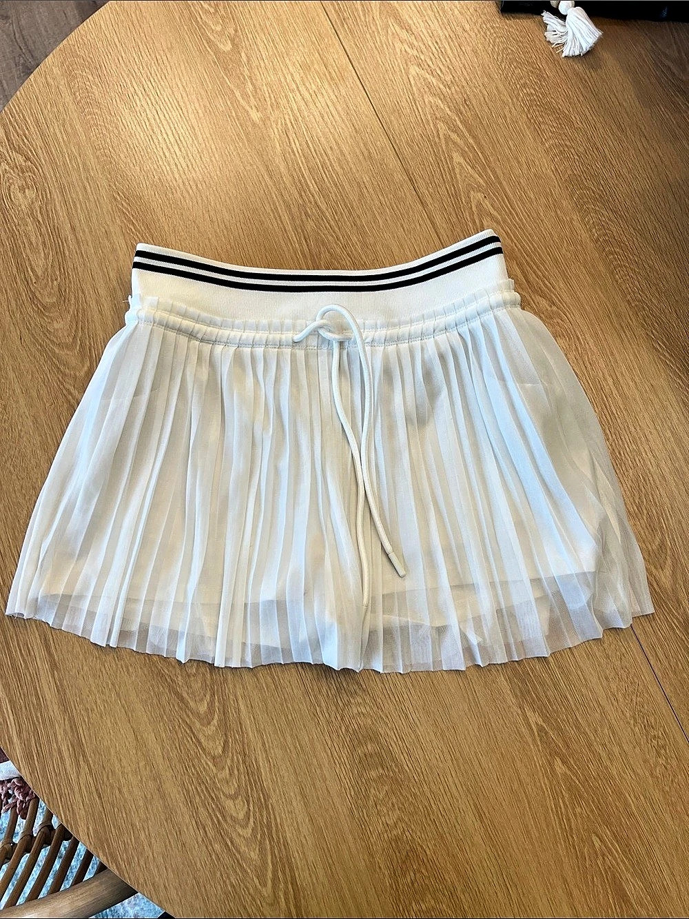 daily practice Pleated Striped Skort in White Size Small Like New